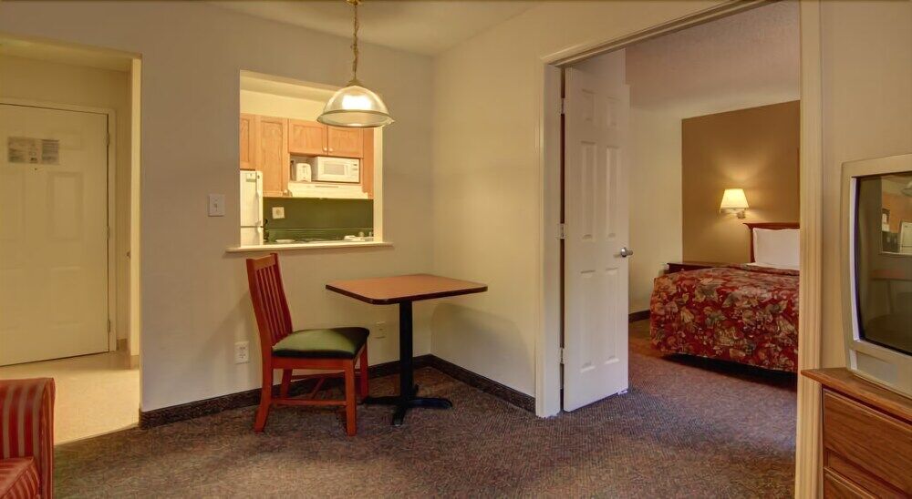 Intown Suites Extended Stay Marietta Ga - Town Center Kennesaw Extérieur photo